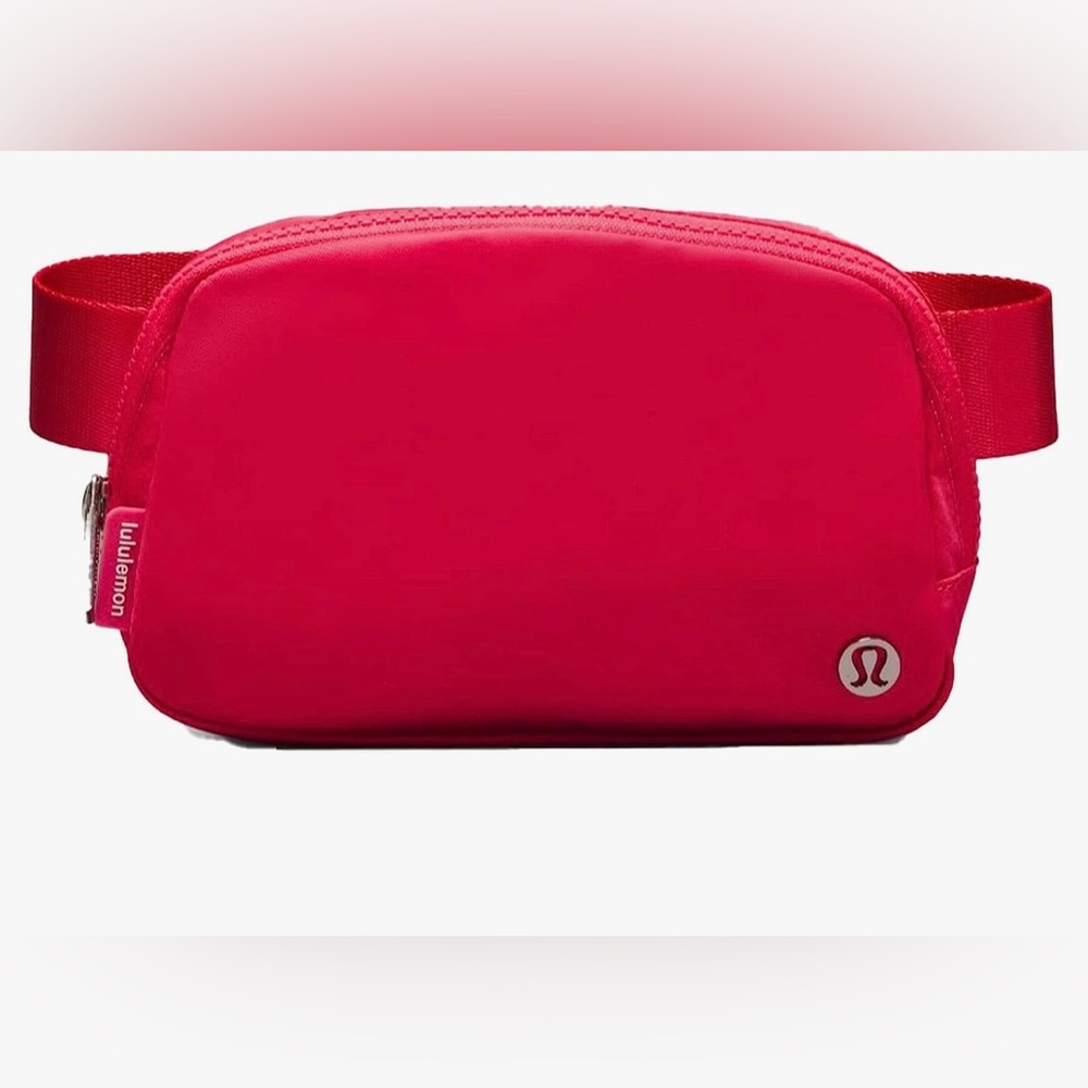 LAST ONE❤️BRAND NEW LULULEMON EVERYWHERE BELT BAG LIPGLOSS